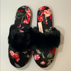 Victoria’s Secret Satin Floral Slippers NEW